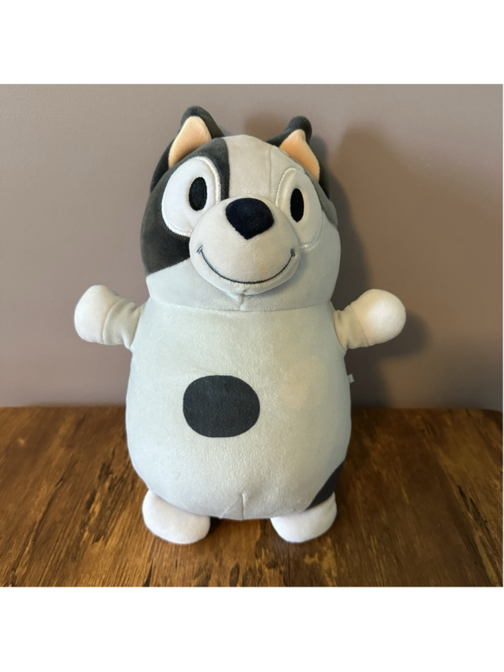 Jazwares Hug Mees Bluey Plush by Squishmallows – Muffin – 10''